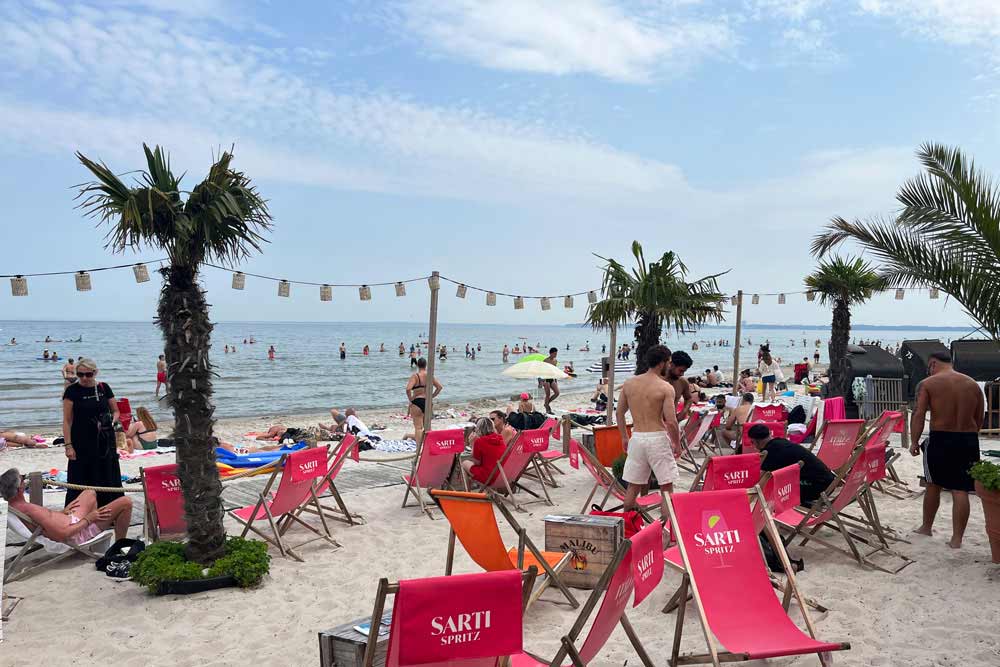 La plage, ses transats et ses baigneurs… (Scharbeutz)