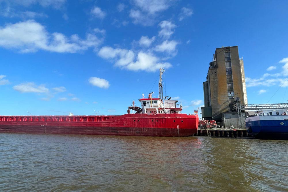 Schleswig Holstein - Cargo et silo (port d’Husum)