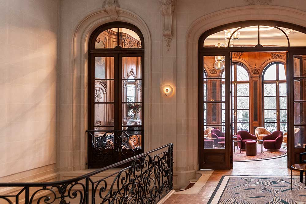 Un bar conviviale et bien pensé.