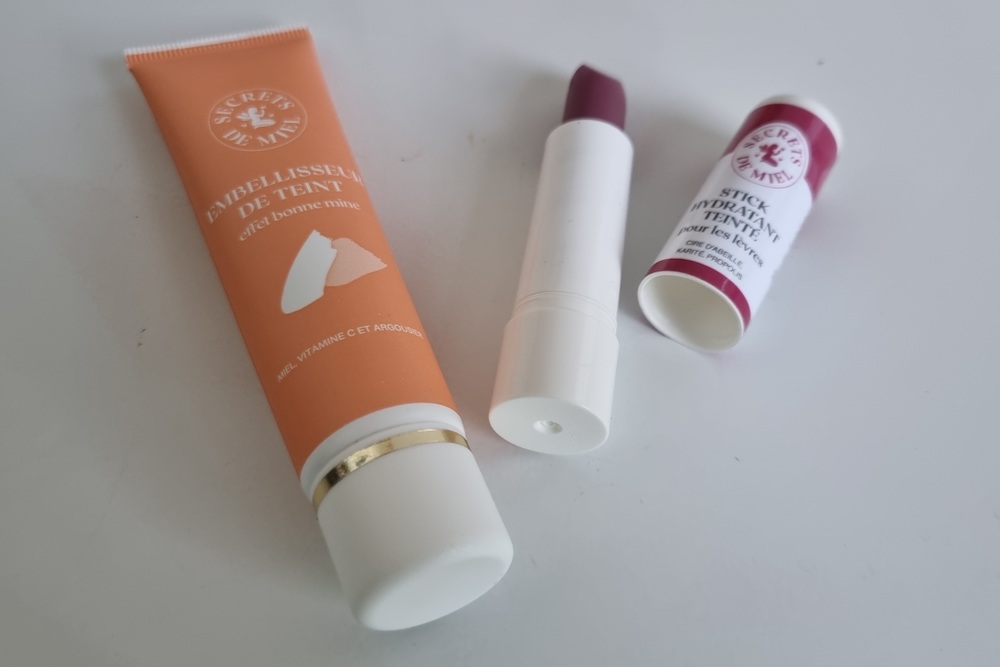 Secrets de Miel : la magie de la ruche pour un teint et des lèvres sublimés