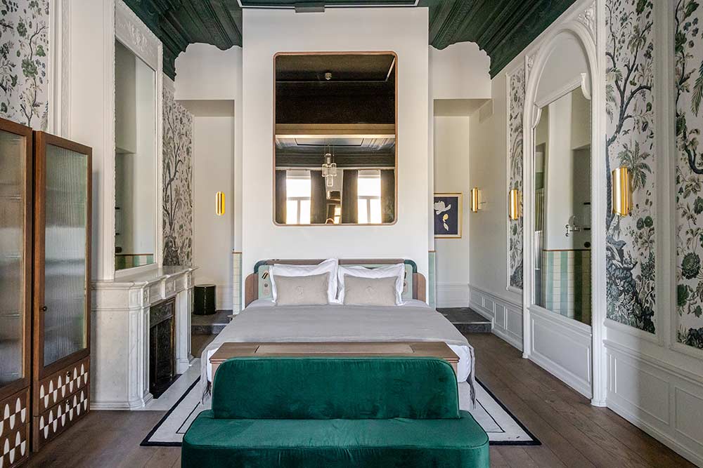 Suite Faubourg 21, le lit.