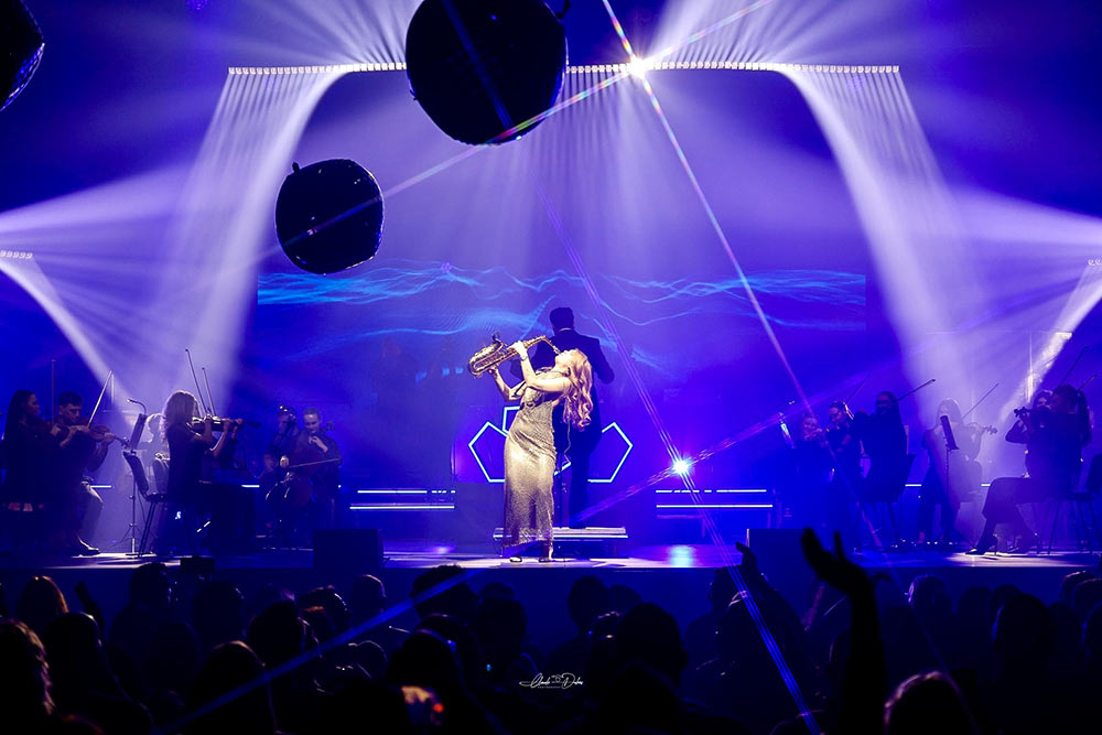 Electro Symphony - rythmes puissants de la scène électro fusionnent avec la grandeur d’un univers symphonique.