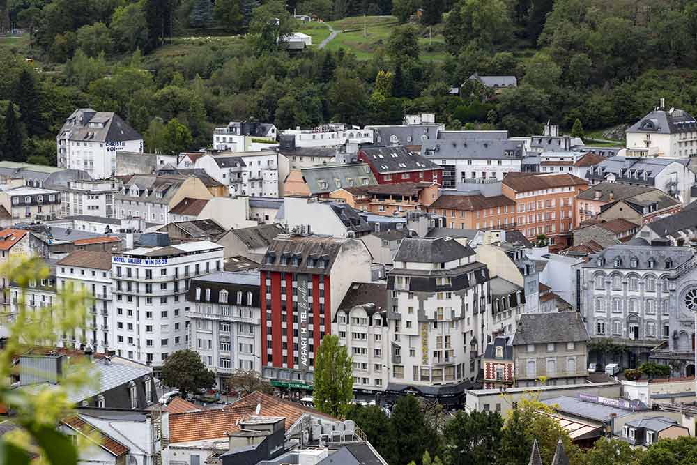 Vue du château, la partie de la ville comptant le plus d’hôtels…