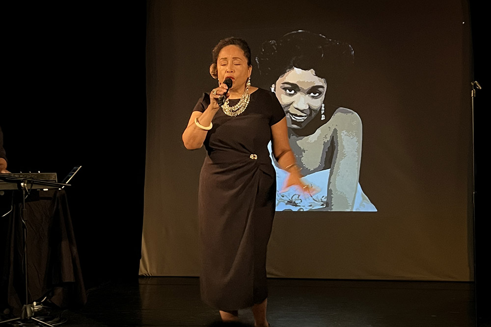 Abyale - fait revivre les reines du Jazz. 