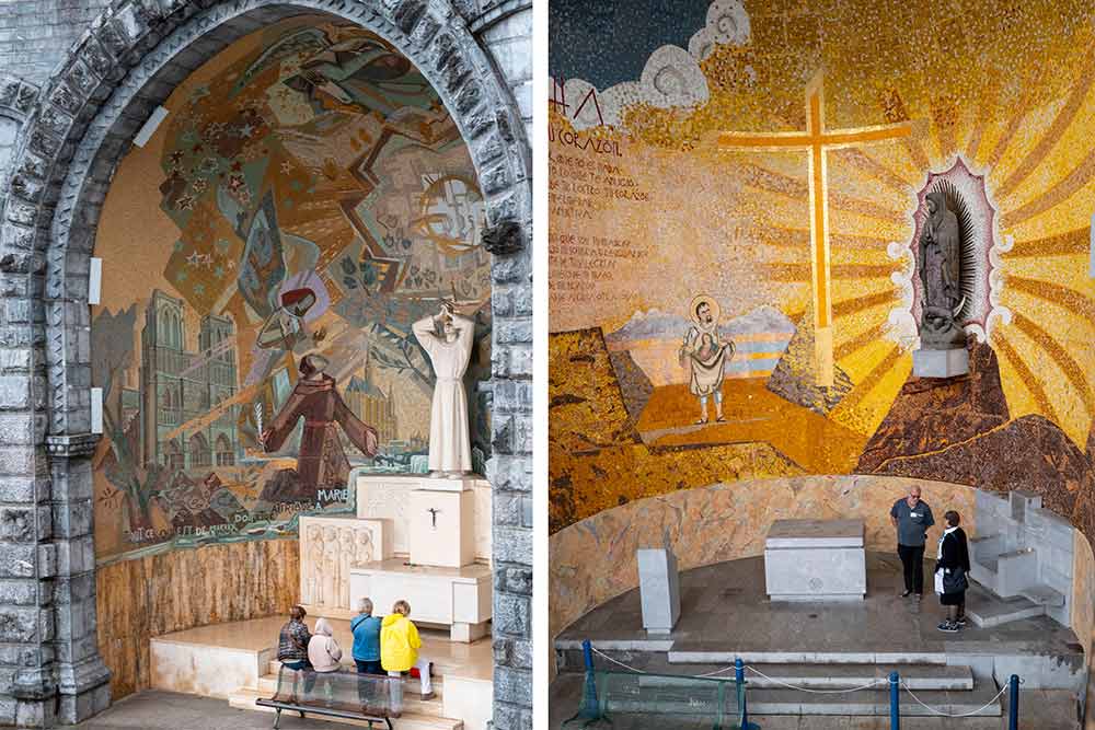 Chapelles de dévotion, sur le bras gauche de la Basilique NotreDame du Rosaire, ornées de mosaïques, dont celles dédiées à Notre-Dame de Guadalupe et à saint François d’Assise, lieux de prière pour les pèlerins.