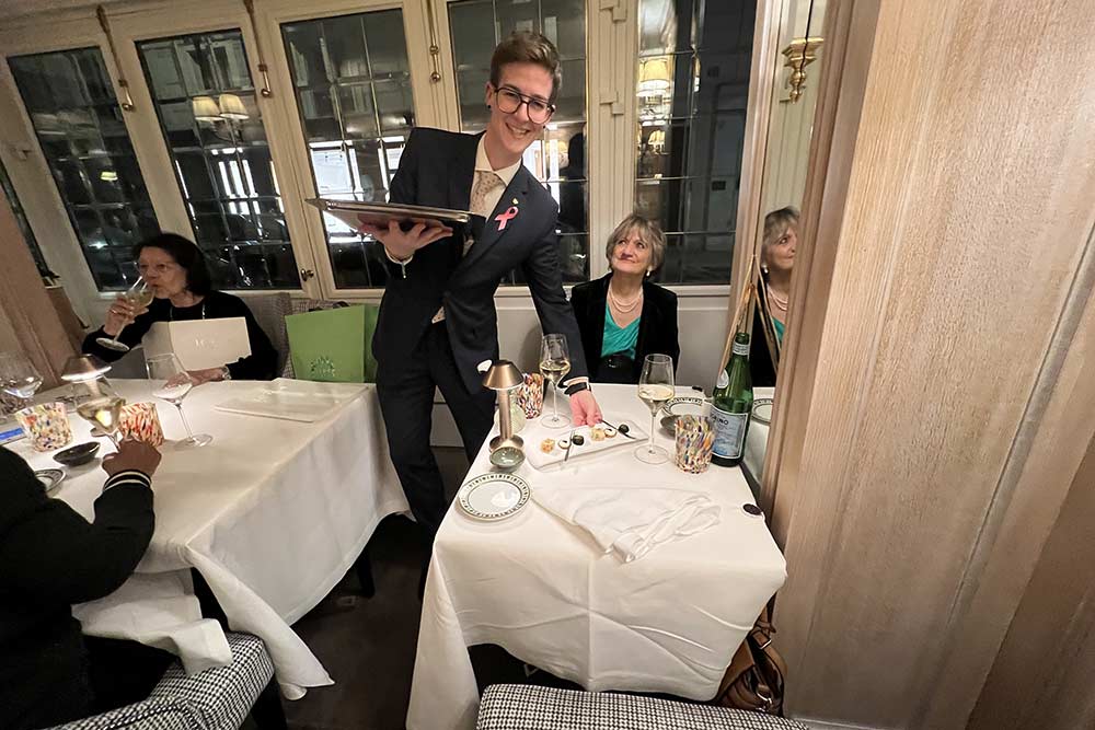 Hôtel Splendide Royal - Des amuses bouches servis avec le sourire.