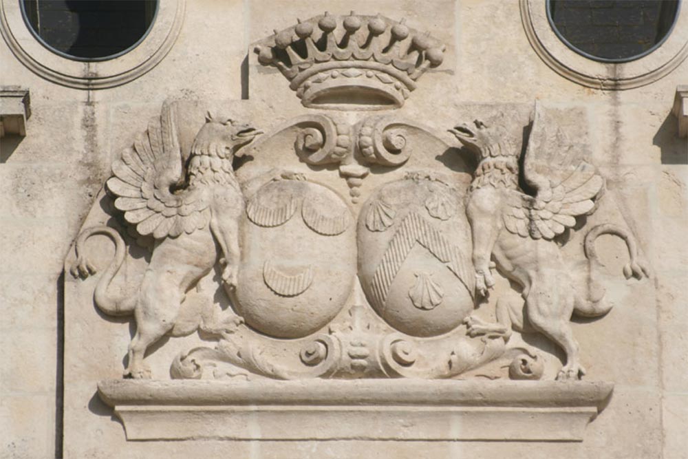 Le Blason des Familles Tusseau et Viault du Breuillac©Alexandra Palace.