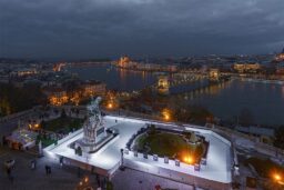 Budai Vár Savoyai terasz korcoslyapálya.