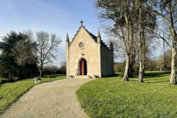 Une ravissante chapelle.