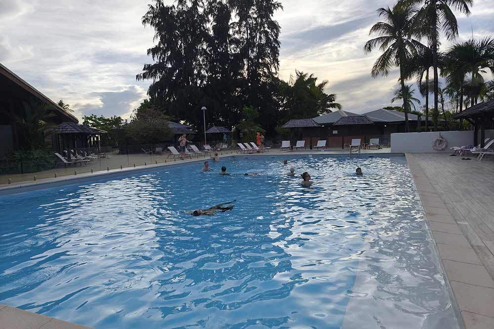Kourou - L’hôtel Mercure Ariatel à Kourou dispose d’une agréable piscine, dans un beau cadre.