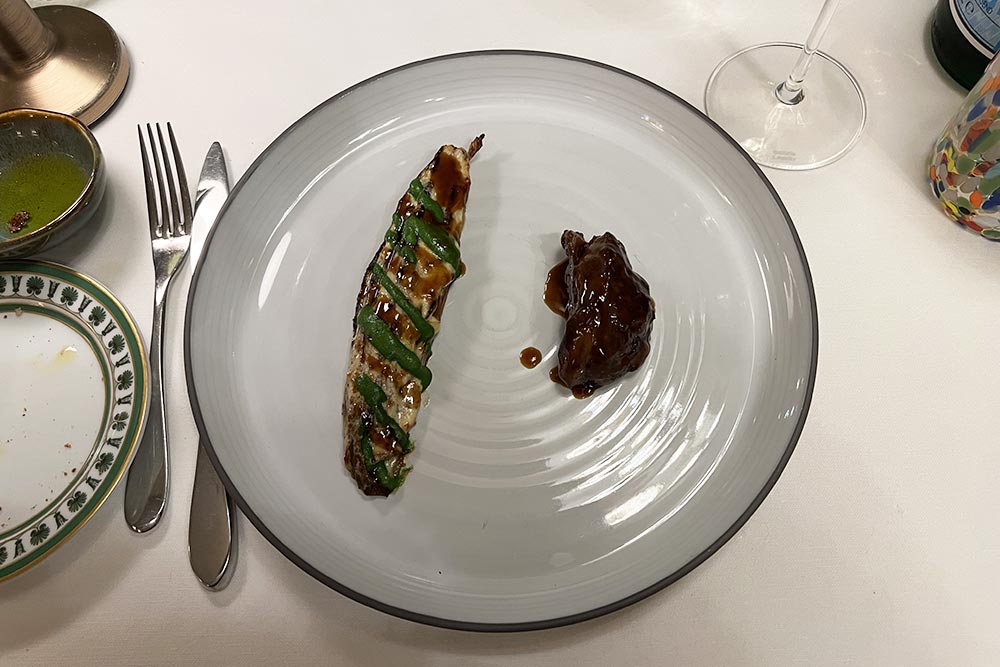 Hôtel Splendide Royal - Pintade grillée, potiron, fricassée de champignons et truffes.