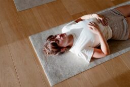 confortable pour les exercices de Yoga, Pilates ou relaxation.