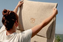 Le Tapis de Laine - un tapis confortable, pratique et écologique.