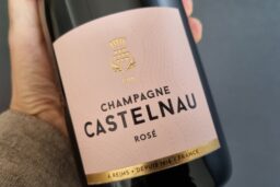 Le Champagne Castelnau Rosé s’invite pour la Saint-Valentin