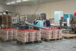 Une trentaine de salariés.