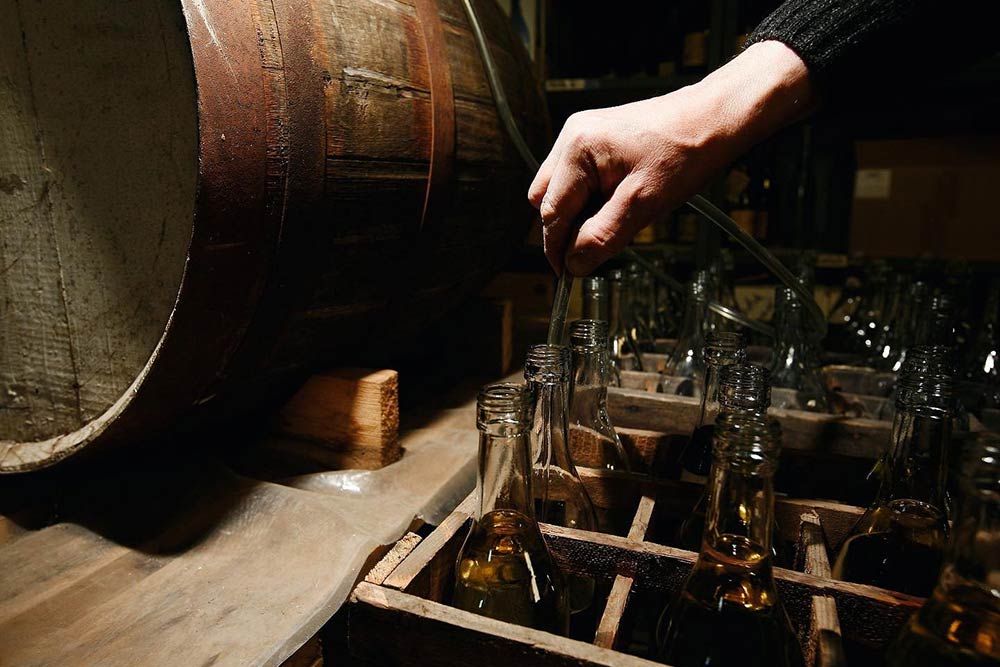 Escales Alsaciennes - Plus d’une vingtaine d’eaux de vie.