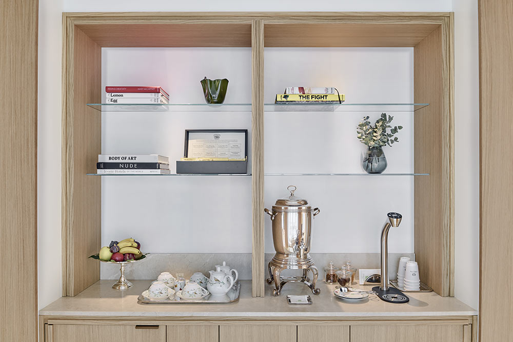 Spa Le Bristol - by La Mer. Vitrine du Club de Fitness.