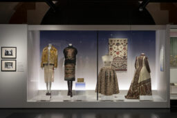 Une belle mise en scène.