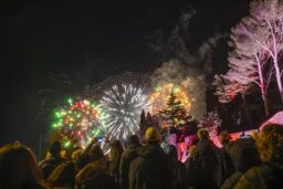 -Un feu d’artifice spectaculaire.