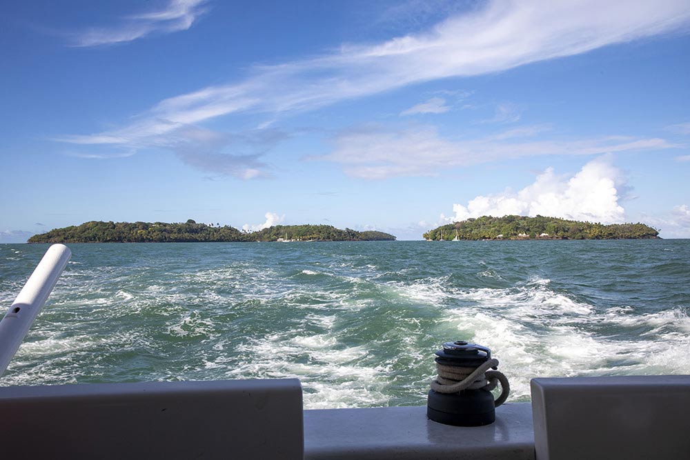 Fin de journée, les îles se détachent…