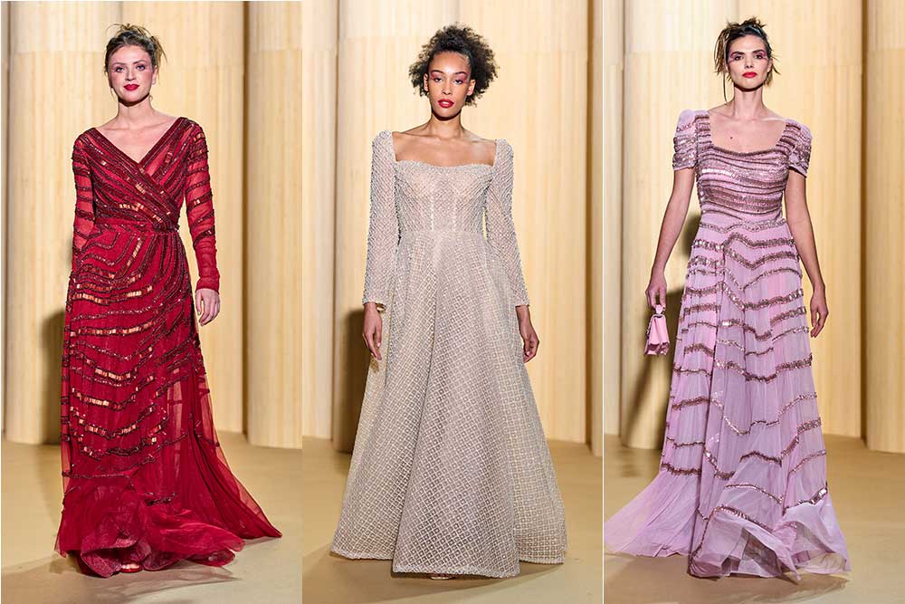 Longue robe en tulle bordeaux au buste croisé rebrodé de rayures en baguettes et cristaux. Robe longue encolure carrée en guipure ivoire appliquée sur un tulle beige. Longue robe encolure carrée en tulle rose rebrodé de rayures en baguettes et cristaux.