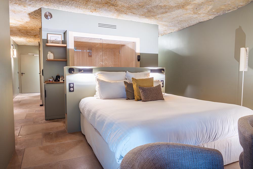 Une autre suite creusée dans la roche.