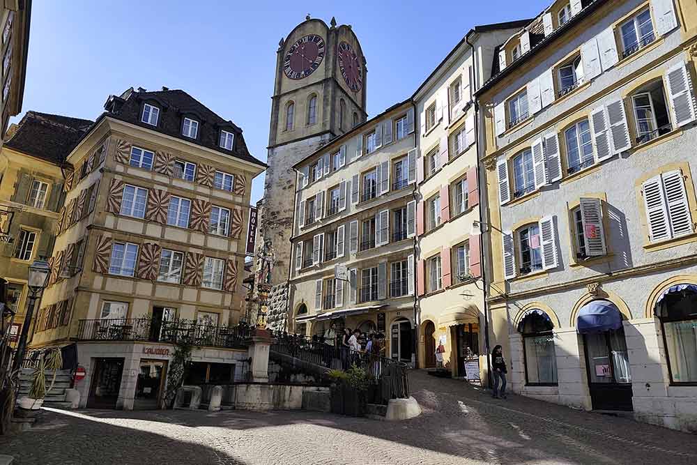 Le Jura Suisse - La tour de Diesse.