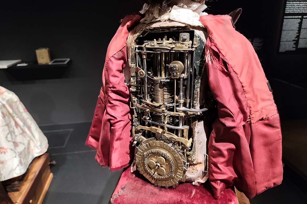 Le Jura Suisse - Une mécanique incroyable.