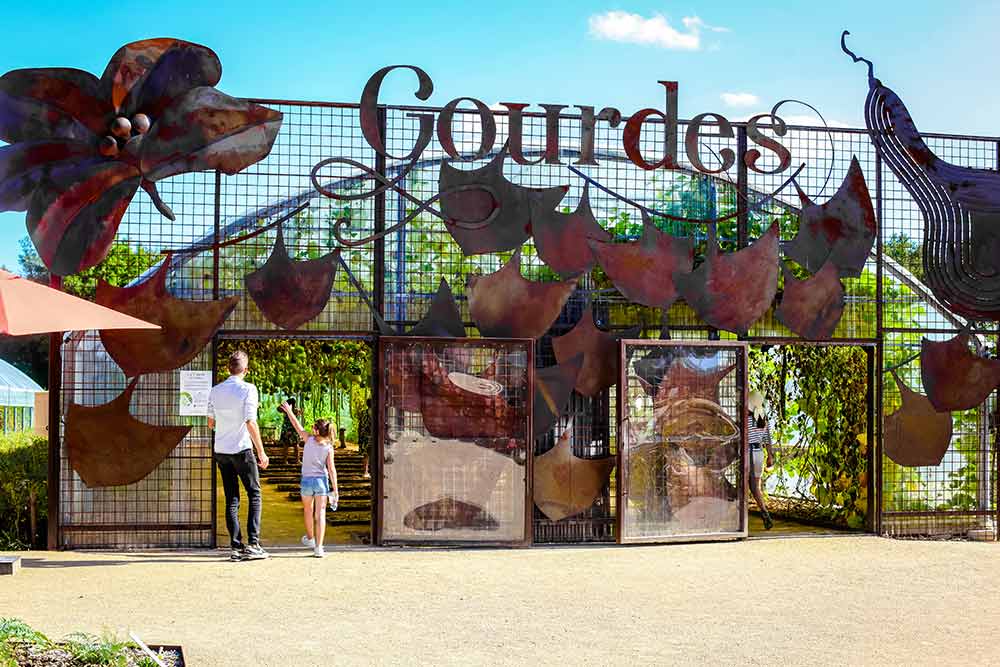 Le Potager Extraordinaire - Le Tunnel de gourdes.