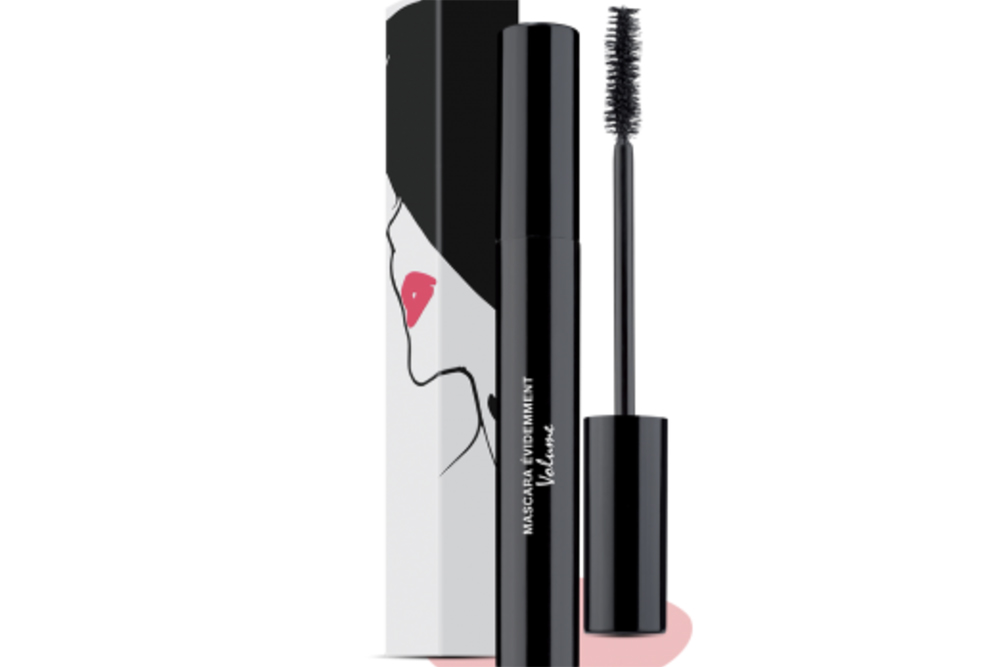 Illuminateur liquide - Un mascara qui embellit vos cils.