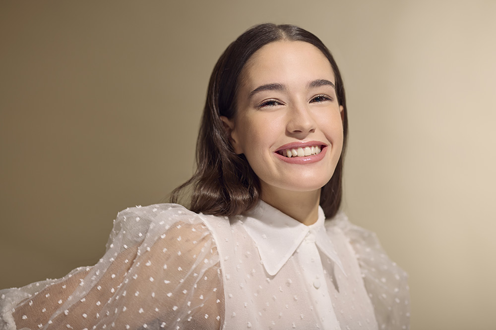 Même les jeunes filles ont adopté cet illuminateur de teint.