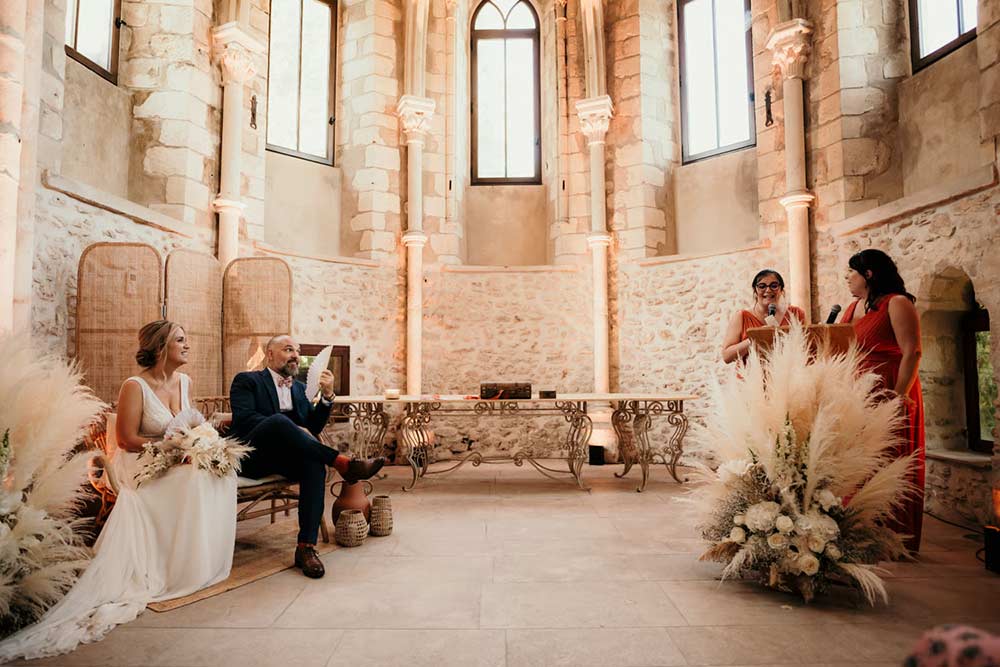 La Gen Z - Beaucoup d'émotion dans l'église.