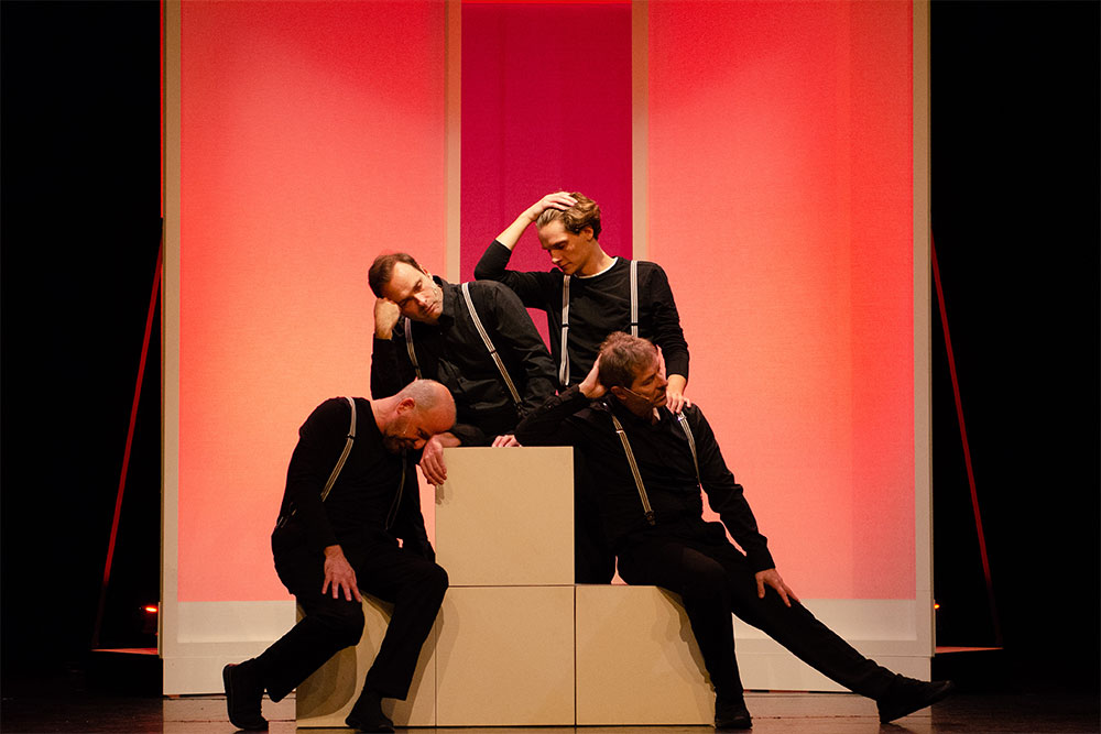 Un spectacle sur la condition masculine.