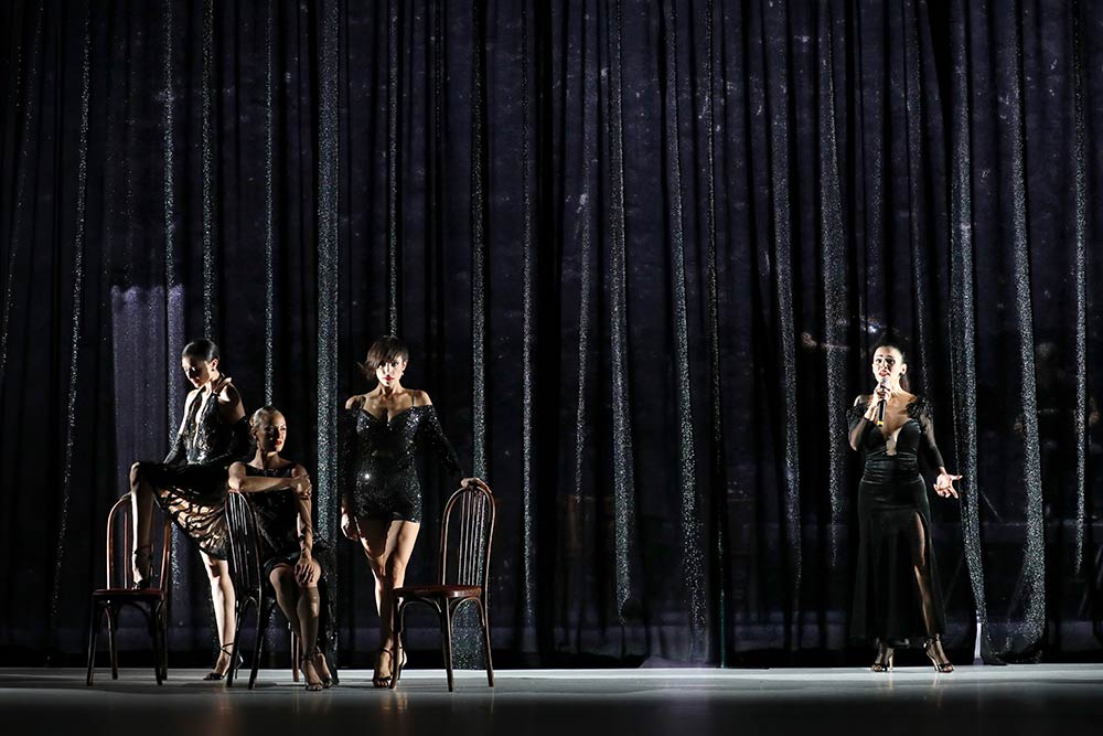 Tango - Antonela Alfonso chante divinement bien.