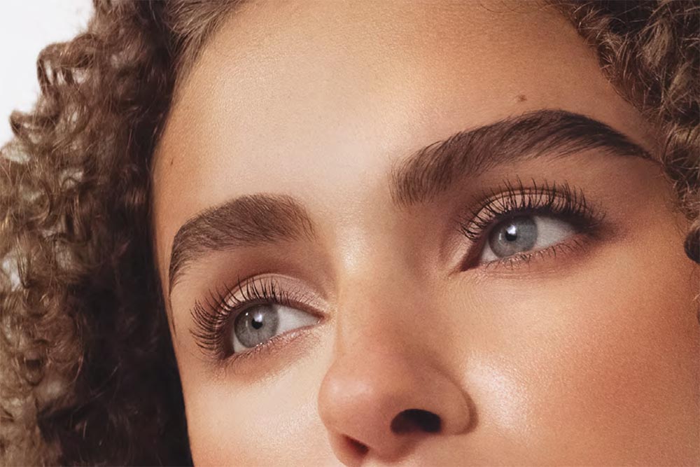 RevitaLash Cosmetics - RevitaLash Cosmetics - des produits magiques pour la beauté des cils et des sourcils.