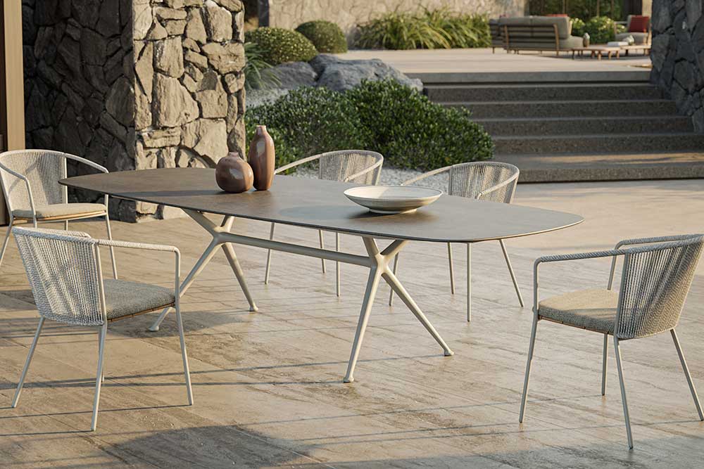 Royal Botania - Exes Table, Cordiz Dining Chairs