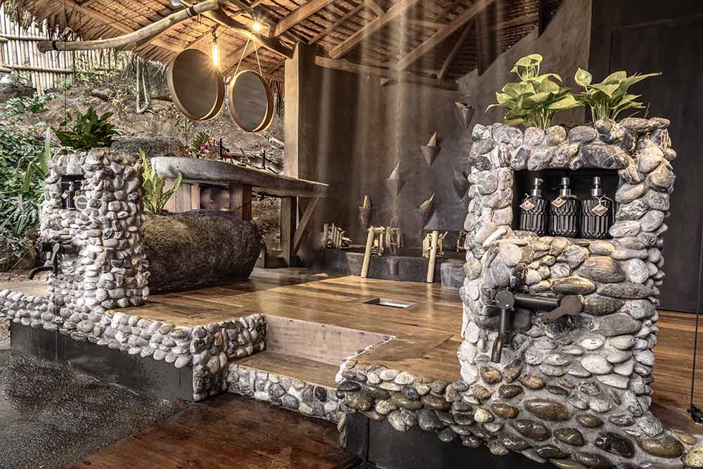 Haute Couture Hospitality - Une des terrasses de la Beach Villa.