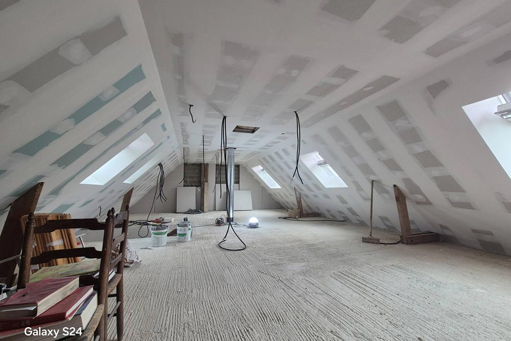 Les combles, un espace appréciable pour agrandir sa maison.