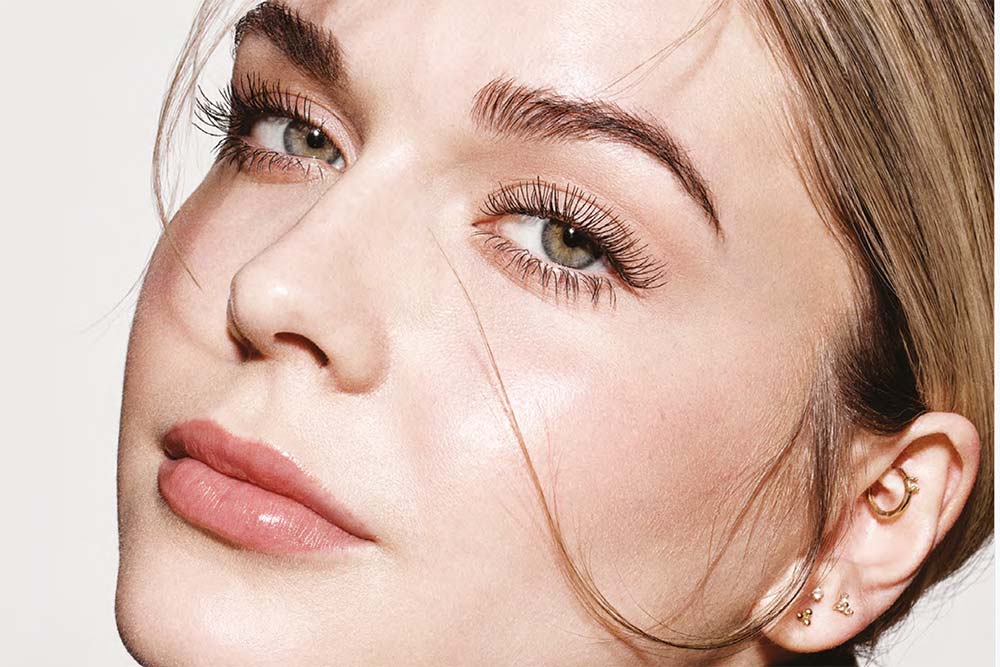 Même naturel, le maquillage vous embellit.