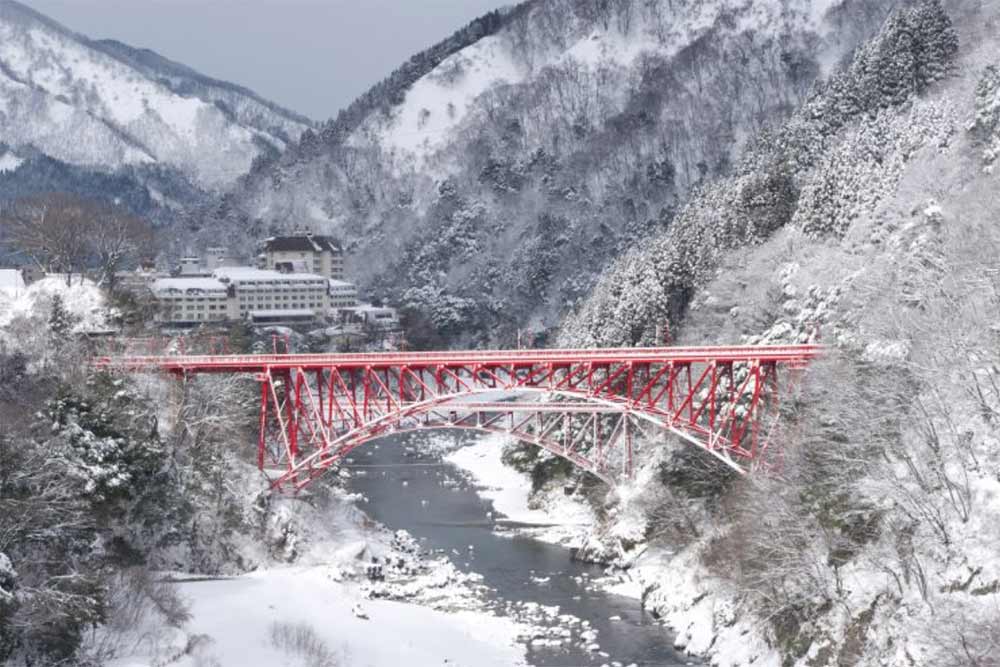 Unaziki Onsen, sous la neige.