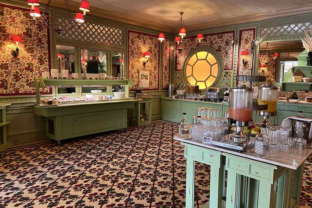 Buffet du petit déjeuner.