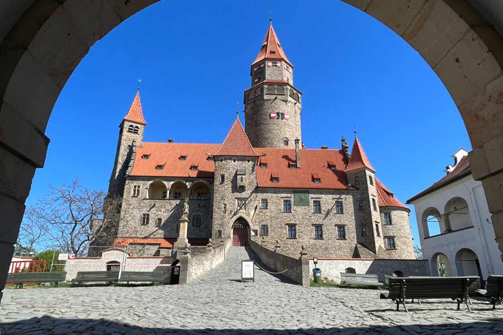 Kromeriz - Vue extérieure du château de Bouzov 
