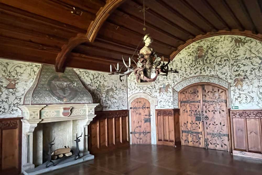 Kromeriz - Le salon de la Chasse (château de Bouzov)
