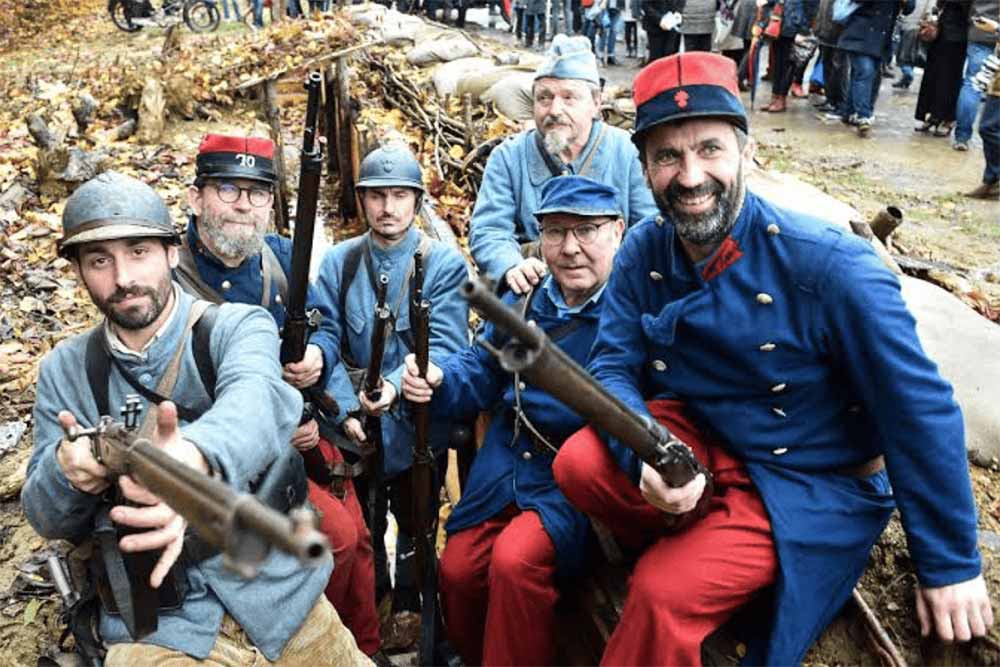 Dans les tranchées comme pendant la guerre.
