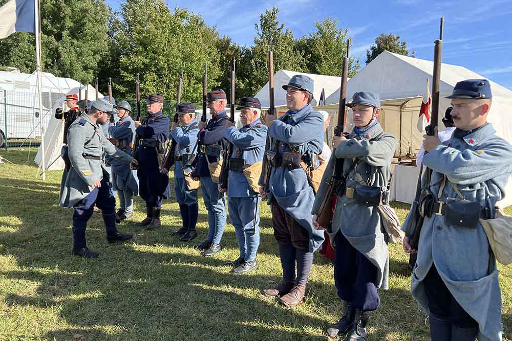 Revue des troupes.