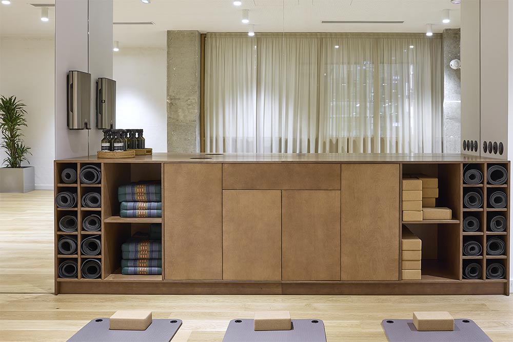 Salle de Yoga ou de Pilates.