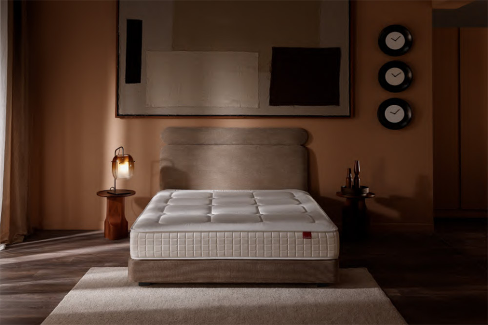 EPEDA - Une tête de lit rembourrée et ultra confortable. Collection Capsule Epéda.