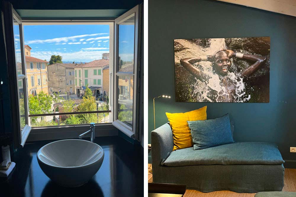 Salle de bain et chambre décorée d’une photo de Hans Silvester (la Maison sur la Sorgue)