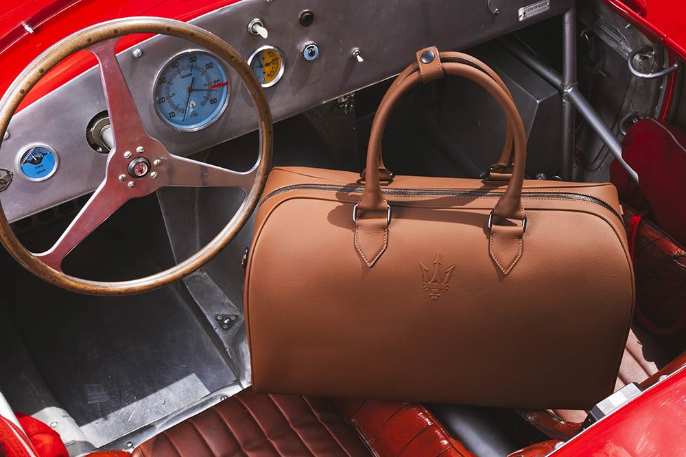 Weekend Bag - Elégance intemporelle, savoir-faire artisanal, durabilité et innovation.
