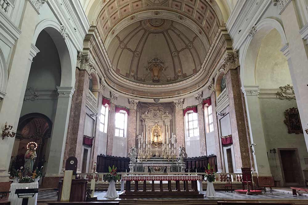 La co-cathédrale Saint-Cassiat.
